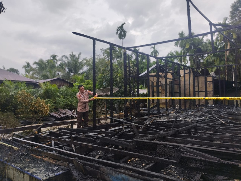 Si jago Merah Kembali Beraksi, Satu Rumah Ludes Terbakar