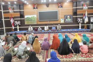 Bupati Tanjabbar Gelar Doa Selamat, Berikan Santunan Janda dan Lansia