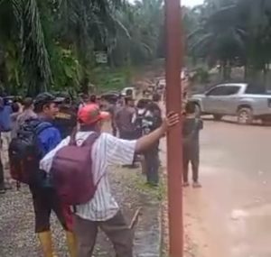 Breaking news: Hari Ini Ratusan Warga Badang Kembali Duduki Lahan, Setelah Negosiasi Temui Jalan Buntu