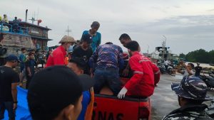 Tim SAR Gabungan Temukan Nelayan Jatuh Ke Laut Dalam Kondisi Meninggal Dunia