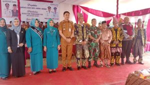 Ade Irma dan Amiruddin Anggota DPRD Muaro Jambi Dapil Kumpe Hadirin Pengukuhan Pemangku Adat Melayu Desa Arang-arang
