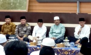 Pimpinan DPRD Tanjabbar Hadiri Buka Puasa Bersama di Rumah Dinas Bupati