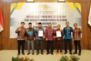 Ketua DPRD Bersama Bupati Terima Opini WTP Dari BPK-RI Provinsi Jambi