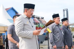 Bupati Tanjabbar Kukuhkan Ratusan Kepala Desa Secara Serentak