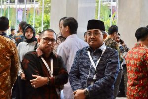 Bersama Ketua DPRD, Bupati Tanjabbar Hadiri Penyerahan LHP LKPP 2023