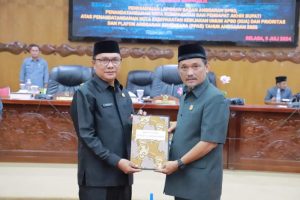 Sekda Tanjabbar Hadiri Rapat Paripurna Ke-II DPRD