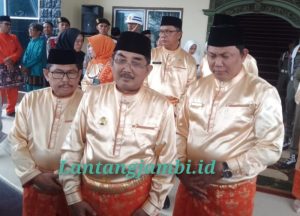 Bupati UAS Hadiri Sidang Paripurna DPRD, Peringatan HUT Tanjabbar Ke 59