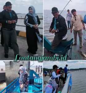 Bupati UAS Didampingi Ketua TP PKK Tanjabbar Meriahkan Mancing Mania di Pelabuhan Roro