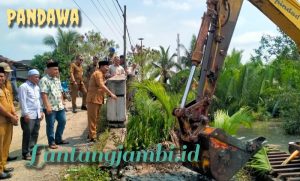 Respon Keluhan Warga Sungai Nibung, Bupati Anwar Sadat Alokasikan Normalisasi Sepanjang 3 KM