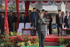 Pjs Bupati Tanjabbar Hadir dan Ikuti Peringatan HUT TNI Ke 79 di Alun-Alun