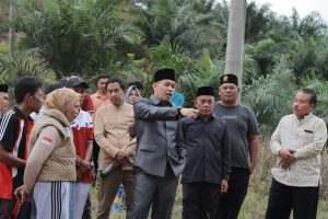 Jalan Rusak di Dua Desa, Pjs Bupati Tanjabbar Kroscek Ke Lokasi