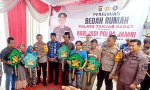 Kapolda Jambi Resmikan Bedah Rumah, Warga Tanjabbar Ucapkan Terimakasih