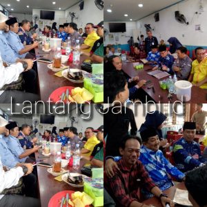 Usai Mengikuti Rapat Pleno KPU, Bupati dan Wakil Bupati Terpilih UAS-Katamso Ngopi Bareng Bersama Masyarakat 