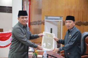 Wabup Katamso Hadiri Paripurna Ke Empat DPRD Tanjabbar 