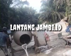 Diduga Curang, Proyek DAU Rantau Badak Gunakan Material Tak Sesuai RAB