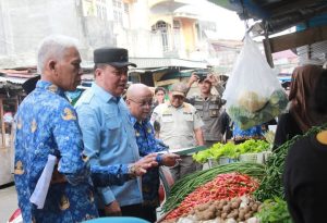 Sidak Pasar Tradisional, Wabup Katamso Pastikan Harga Pangan Stabil Jelang Ramadhan 