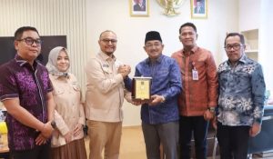Bupati Tanjabbar Perjuangkan Program Bedah Rumah dan Rumah Khusus Ke Dirjen Perumahan 