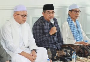 Bupati Anwar Sadat Hadiri 40 Hari Wafatnya KH. Hasan Basri 