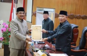 Rapat Paripurna, DPRD dan Pemkab Tanjabbar Evaluasi Capaian Kinerja Tahun 2025